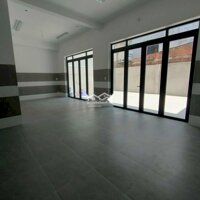 Cho Thuê Tòa Nhà 3 Lầu Sạch Đẹp, Có Pccc,Diện Tíchgần 800M2