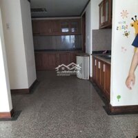 Bán Thông Tầng Chung Cư Hoàng Anh An Tiến 220M2 4Pn 3 Vệ Sinhnhà Trống