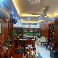 Chủ Nhà Cần Bán Nhà Khương Đình,Diện Tích44M2, Nội Thất Sịn Sò, Xây Tâm Huyết, Giá Bán 4.5 Tỷ, Ô Tô Đỗ Gần