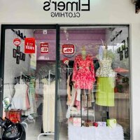 Cần Sang Mặt Bằng Shop Quần Áo Để Về Quê