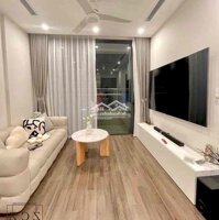 Cho Thuê Căn Hộ 2 Phòng Ngủfull Nội Thất Đẹp Tại Chung Cư Vinhomes Sym Phony