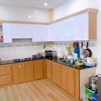 Bán Nhà 2 Tầng Sau Lưng Mặt Tiền Trường Chinh