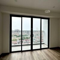 Cần Bán Căn Studio Tại Berriver 390 Nguyễn Văn Cừ Chỉ 2,3 Tỷ Nhận Nhà Ngay, Nội Thất Nguyên Bản