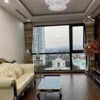 Tôi Muốn Bán Căn Hộ R3 - 1211 View Trực Diện Quảng Trường Hướng Đn Royal City. Lh Tuấn: 0961599799