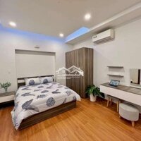 Trống Lại Siêu Phẩm - Căn Hộ 60M2, Ban Công Siêu Lớn Ngay Tt Quận 1