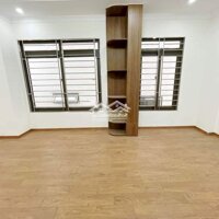 Chỉ Nhỉnh 4 Tỷ Có Ngay Nhà Đẹp 41M2 Phố Thái Thịnh - Đống Đa