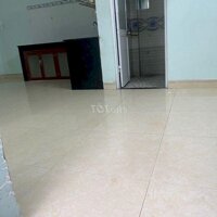 Cho Thuê Nguyên Căn Nhà Đường 11 Linh Xuân , Tđ , 2 Phòng Ngủ 8 Triệu/Th