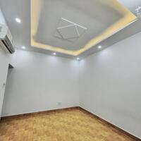 Nhà 3.5 tầng 70m2 sân vườn mini phố Thiên Lôi