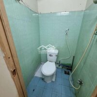 Phòng Trọ 15M² Có Toilet Trong Phòng Gần Đường Hoàng Hoa Thám