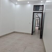 Cho Thuê Nhà Hoàng Đạo Thành 50M2, Xây Mới, Đẹp, Ô Tô Tránh, Dừng Đỗ Trước Nhà, 6 Triệu/Tháng