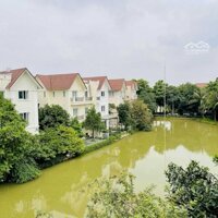 Cho Thuê Biệt Thự Song Lập 200M2 View Sông Rộng, Hướng Đông Nam Vinhomes Riverside Giá Chỉ 35 Triệu