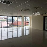 Cho Thuê Văn Phòng Tại Mặt Đường Láng Hạ Diện Tích 80M2 Bàn Giao Trần Sàn Đầy Đủ, Giá Bán 17 Triệu Gồm Dv