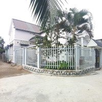 Bán 450M2 Full Thổ 370M2. Có Nhà 150M2. View Sông. Giá Bán 3.7Tỷcó Thương Lượngtại Cần Giuộc. Long An. 0906973796