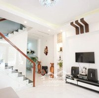 Bán Homestay Đường Cổ Loa - Cách Hồ Chỉ 2Km