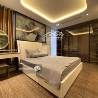 Tôi Cần Bán Gấp Căn Hộ Chung Cư 101 Láng Hạ 162M2, 3 Phòng Ngủ Giá Bán 6Tỷ. Liên Hệ: 0814332325