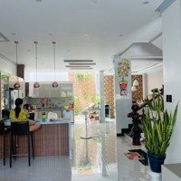 Bán Nhà Biệt Thự 8X20M Đường Lê Đại Hành, Phường Phú Thuỷ, Phan Thiết