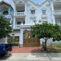 Kẹt Bank - Giảm Sâu - Nhà Biệt Thự Kdc Savimex Phú Thuận, Quận 7: Dt: 7 X 24M (3 Lầu), Giá 15,X Tỷ