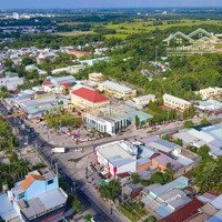 Nền Chợ Trung Tâm Thị Trấn Minh Lương