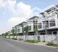 Bán nhà phố gần chợ Tân Hiệp.DTXD: 183m2.Sang tên trong ngày