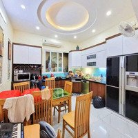 Cần Bán Gấp Nhà Phố Linh Lang, Tt Quận Ba Đình, Ngõ Thông, Ô Tô Gần, 48M2, 5T, Tặng Nội Thất.