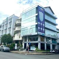 Cho thuê nguyên căn tòa nhà tại Phú Mỹ Hưng, căn góc 2 mặt tiền đường lớn 10x18m