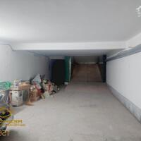 Cho thuê nhà 4 lầu có hầm xe và thang máy mặt tiền quốc lộ 1A, P Tân Biên