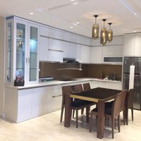 Chính Chủ Cho Thuê Căn Hộ Cao Cấp Tại Chung Cư D2 Giảng Võ 70M2, 2 Phòng Ngủview Hồ, Giá Bán 12 Triệu/Tháng