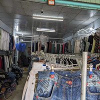 Cần Sang Shop Quần Áo Second Hand Sẵn Gần 2500 Quần/Áo Và Nội Thất