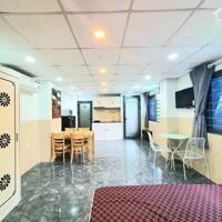 TRỐNG LẠI CĂN STUDIO CỬA SỔ LỚN GIÁ HSSV TRUNG TÂM QUẬN 7