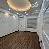 Cần Cho Thuê Nhà Riêng Yên Hòa 55M2 X5 Tầng 5 Ngủ.gia 16 Triệu