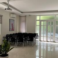 Cho thuê nhà nguyên căn, villa, biệt thự đường Trần Quốc Toản, Phường 7, Quận 3