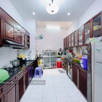 Chính Chủ Cần Bán Biệt Thự - Vĩnh Hội P4 Q4 - 176M2(19*10) - 3Tầng - Giá Chỉ 21.5Tỷ