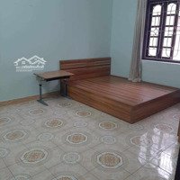 Cho Thuê Nhà Giải Phóng 66M2 Phân Lô Ô Tô Đỗ Cửa Kinh Doanh, Văn Phòng Liên Hệ: 0967935611