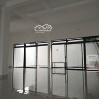 Cho Thuê Nhà Mặt Tiền 4 Tầng Tỉnh Lộ 10, 700M2 Giá 22 Triệu/Th