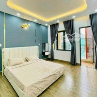 Cho Thuê Nhà Mới Hiện Đại, 4 Phòng Ngủ Tại Quận Phú Nhuận