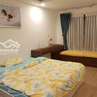 Cho Thuê Căn Hộ Ocean View Tầng Cao View Sông Hàn , 2 Phòng Ngủ Góc