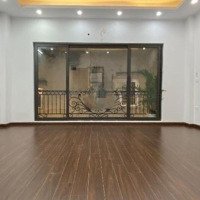 Cho Thuê Nhà Ô Tô Tải Tránh Tại Nguyễn Trãi - Thanh Xuândiện Tích60M X 4 Tầng Giá Rẻ Chỉ 15 Triệu/Tháng