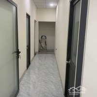 Cho Thuê Lầu 1 Làm Văn Phòng - Spa (200M2)