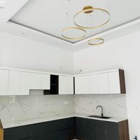 Nhàmặt Tiền100M2, 3 Phòng Ngủ Vtp, Ô Tô, Ở Ngay, Nội Thất Vip,Tcđ ,Rạch Giá, Kg