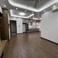 Chính Chủ Bán căn hộ chung cư  120m 4PN 2WC nhà mới giá hơn 5 tỷ, M3-M4 Nguyễn Chí Thanh-Láng Hạ- Đống Đa LH 0828353222