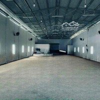 Cho Thuê Nhà Xưởng 700M2 Đường Xe Container