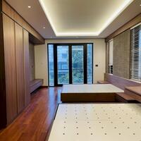 Cho thuê biệt thự đơn lập 200m2 đường Hoàng quốc Việt - Full nội thất ngõ oto đỗ cửa Lh 0987106521