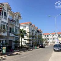Bán căn hộ tầng 2- 45m2 giá chỉ hơn 700tr tại Chung cư Hoàng Huy An Đồng