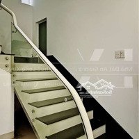 Nhà 3 Lầu Trung Tâm Phố Đi Bộ Long Xuyên