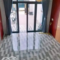 Bán Nhà Mới Gần Chợ Đức Hòa, Long An. Diện Tích: 130M2 (1T + 1L + 4 Phòng Ngủ+ 2Wc) Giá Bán 2.3Tỷ. Liên Hệ: 0913369721