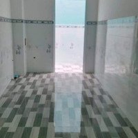 Bán Nhà Mới Gần Chợ Đức Hòa, Long An. Diện Tích: 130M2 (1T + 1L + 4 Phòng Ngủ+ 2Wc) Giá Bán 2.3Tỷ. Liên Hệ: 0913369721