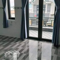 Bán Nhà Mới Gần Chợ Đức Hòa, Long An. Diện Tích: 130M2 (1T + 1L + 4 Phòng Ngủ+ 2Wc) Giá Bán 2.3Tỷ. Liên Hệ: 0913369721