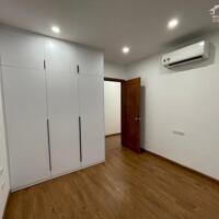 Cho thuê căn hộ 3 phòng ngủ nội thất hoàn thiện cơ bản chung cư Iris Garden 30 Trần Hữu Dực