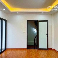 Nhà Mới Việt Hưng 42M2 5 Tầng Có Sân Riêng Cổng Riêng 3.1 Tỷ Bao Sổ