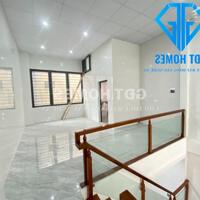 CHO THUÊ SIÊU PHẨM  2 Tầng MỚI hoàn thiện 100% Phố Lê Hồng Phong- Nguyễn Văn cừ Vinh THIẾT KẾ THÔNG 2 Tầng Tổng diện tích sử dụng 200m2 Rộng  rãi